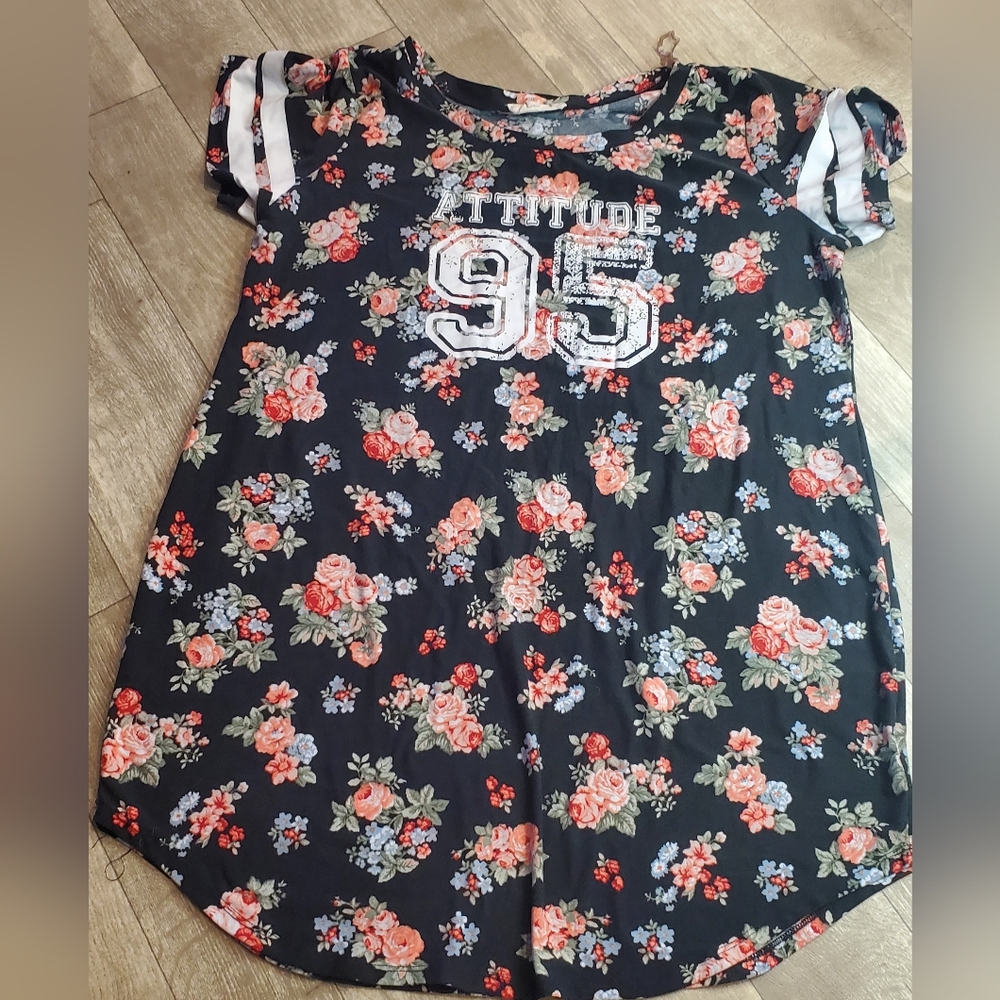 Floral Attitude 95 Top